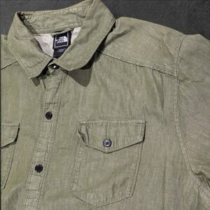 The North Face Men’s XL Olive Green Button-Up Short Sleeve Shirt Cotton Modal